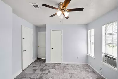13443 Ambrose Street, Houston, TX 77045 - Photo 9