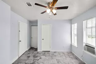 13443 Ambrose St, Houston, TX 77045 - Photo 9