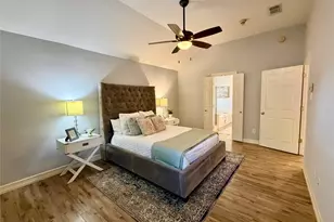 8027 Oakwood Garden St, Houston, TX 77040 - Photo 17