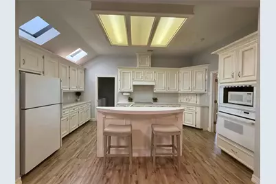 8027 Oakwood Garden Street, Houston, TX 77040 - Photo 9