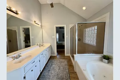 8027 Oakwood Garden Street, Houston, TX 77040 - Photo 19