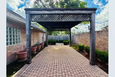 8027 Oakwood Garden Street, Houston, TX 77040 - Photo 27