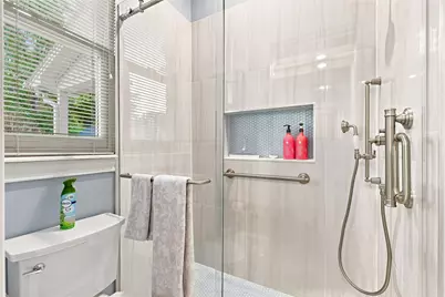 5219 Laurelwood Drive, Houston, TX 77345 - Photo 29