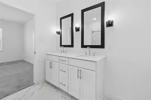 8434 Tranquil Bay Ct, Baytown, TX 77523 - Photo 15