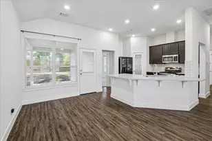 260 Shoreview Dr, Conroe, TX 77303 - Photo 9