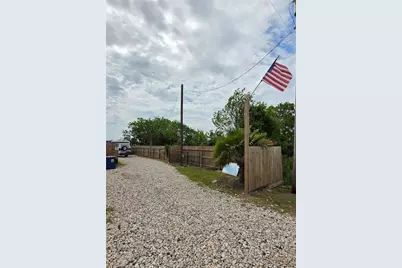 715 9th Street, San Leon, TX 77539 - Photo 21