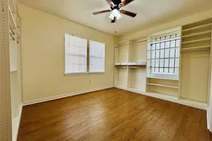 5806 Beldart St, Houston, TX 77033 - Photo 9