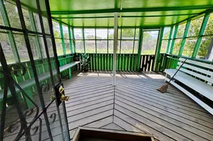 5806 Beldart St, Houston, TX 77033 - Photo 17