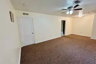 5806 Beldart St, Houston, TX 77033 - Photo 7