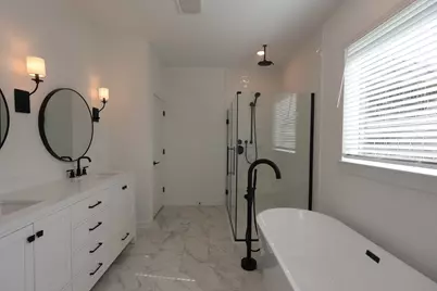 12111 Upper Meadows Avenue, Mont Belvieu, TX 77535 - Photo 7