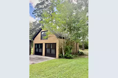 300 Dunnam B Avenue, Cleveland, TX 77327 - Photo 1