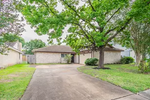 5935 Caruso Forest Dr, Houston, TX 77088 - Photo 3