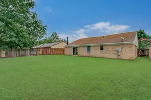 16610 Quail Park Dr, Houston, TX 77489 - Photo 27