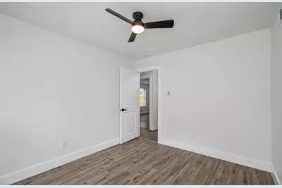 16610 Quail Park Drive, Houston, TX 77489 - Photo 21