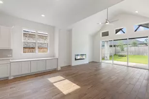 8011 Fenway Hts Dr, The Woodlands, TX 77389 - Photo 15