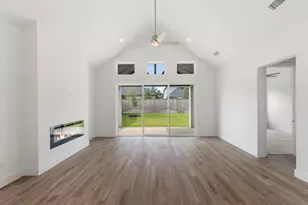 8011 Fenway Hts Dr, The Woodlands, TX 77389 - Photo 17