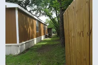 1220 8th Street #A, Huntsville, TX 77320 - Photo 13
