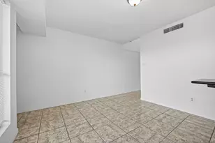 781 Country Pl Dr, Houston, TX 77079 - Photo 9