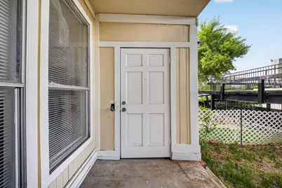 781 Country Place Drive #2004, Houston, TX 77079 - Photo 29