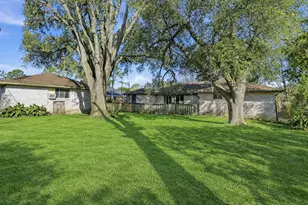 8511 Hornwood Dr, Houston, TX 77036 - Photo 27