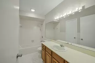 2400 N Braeswood Blvd, Houston, TX 77030 - Photo 23