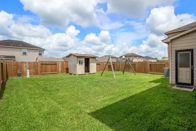 9426 Grand Spark Drive, Rosharon, TX 77583 - Photo 23