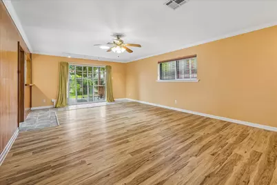 5418 Queensloch Drive, Houston, TX 77096 - Photo 9