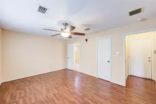 5711 Weeping Willow Rd, Houston, TX 77092 - Photo 15