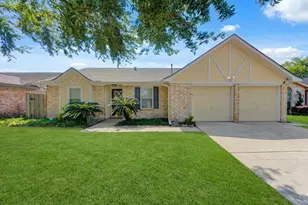 5711 Weeping Willow Rd, Houston, TX 77092 - Photo 1