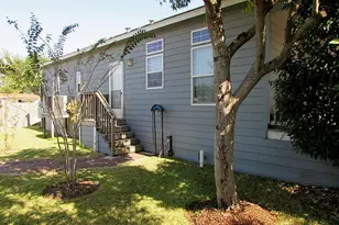 5228 Fuqua Gardens View, Houston, TX 77045 - Photo 7