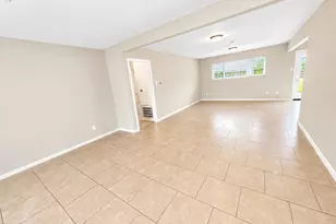 1127 Mosher Ln, Houston, TX 77088 - Photo 9