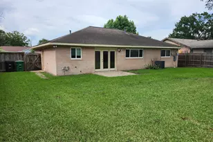 1127 Mosher Ln, Houston, TX 77088 - Photo 3