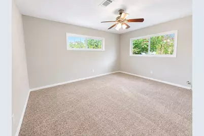 1127 Mosher Lane, Houston, TX 77088 - Photo 17