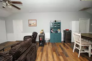 10820 Royal Magnolia Dr, Conroe, TX 77303 - Photo 9