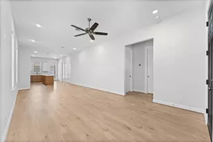 2505 Houston Ave, Pearland, TX 77581 - Photo 5