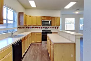 2911 Linda Dr, Pearland, TX 77584 - Photo 3