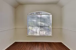 2911 Linda Dr, Pearland, TX 77584 - Photo 9