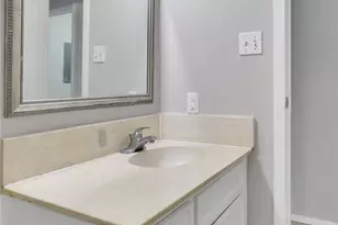 8710 Ilona Ln, Houston, TX 77025 - Photo 5