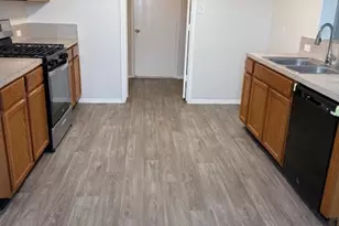 8319 Radial Ct, Rosharon, TX 77583 - Photo 5