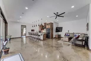 9182 Royal Forest Ln, Waller, TX 77484 - Photo 9