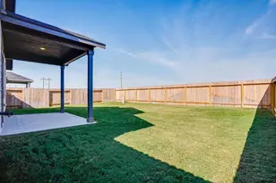 21910 Longhorn Rdg Dr, Hockley, TX 77377 - Photo 33