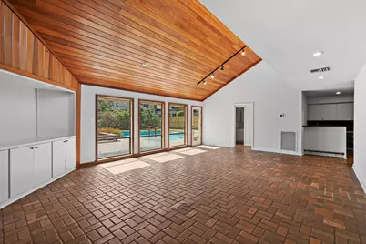 365 Piney Point Road, Houston, TX 77024 - Photo 27