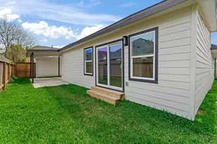 1009 Genova St, Houston, TX 77009 - Photo 35