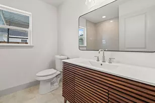 1009 Genova St, Houston, TX 77009 - Photo 21