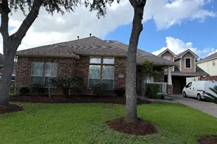 4005 E Timber Cut Ct, Pearland, TX 77584 - Photo 1