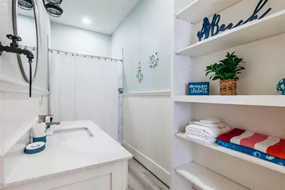 1208 Avenue K Drive, Galveston, TX 77550 - Photo 9