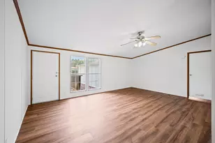 16457 Hill Country Dr, Conroe, TX 77302 - Photo 5