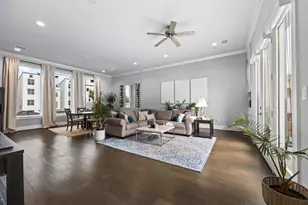 1565 W 22nd St, Houston, TX 77008 - Photo 3