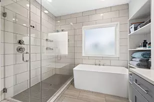 1565 W 22nd St, Houston, TX 77008 - Photo 17