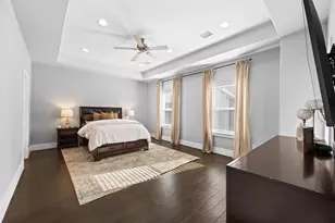 1565 W 22nd St, Houston, TX 77008 - Photo 13